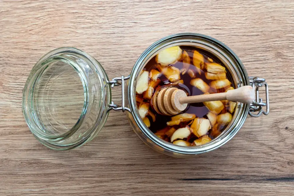 Fermented garlic and honey remedy