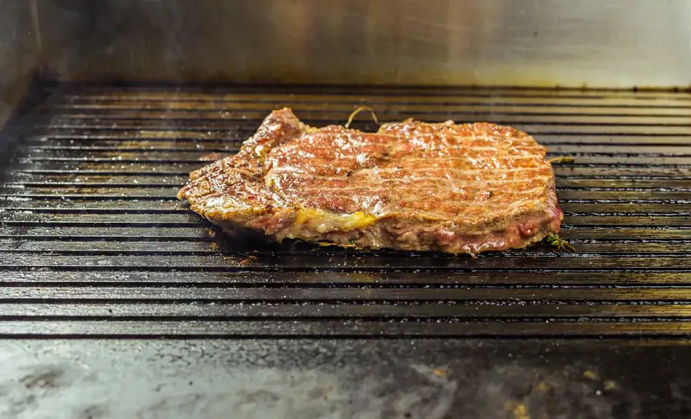 Grilling steak
