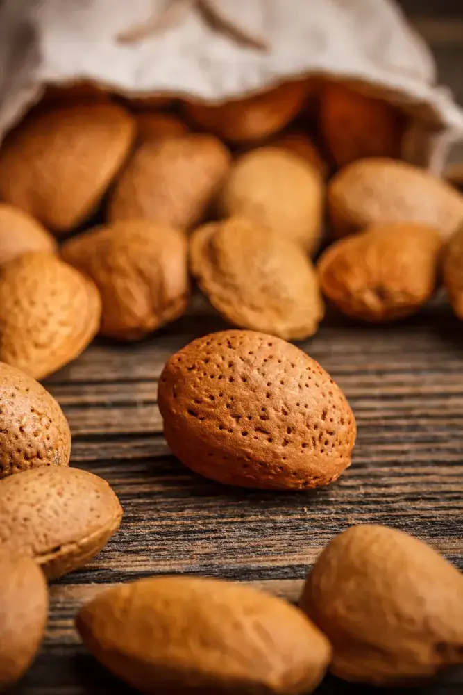 Almond nuts, foods high in magnesium