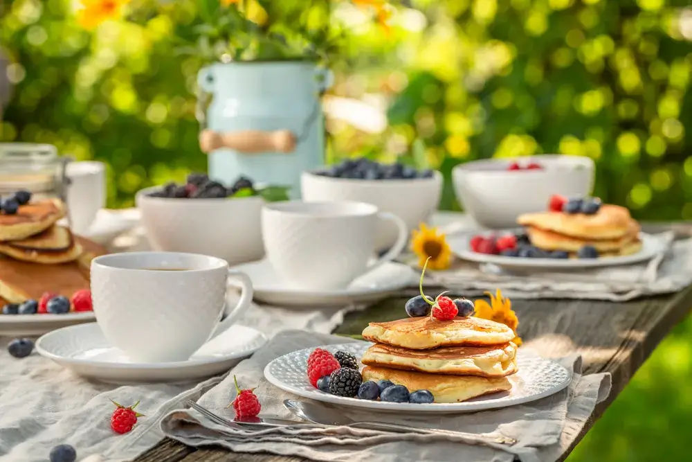 Backyard brunch for Father's Day