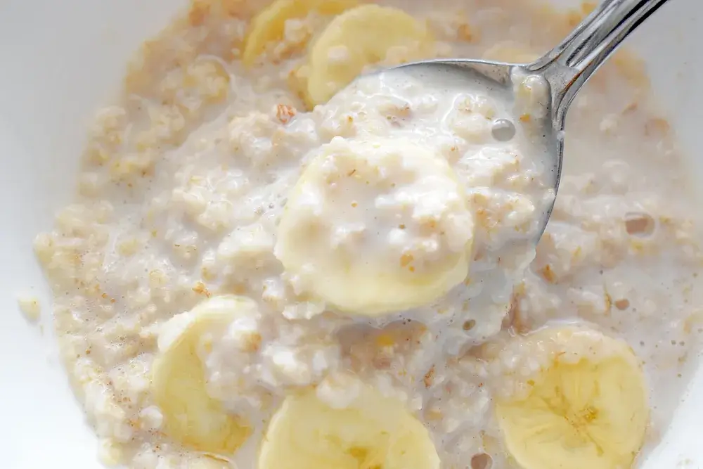 Oatmeal with banana
