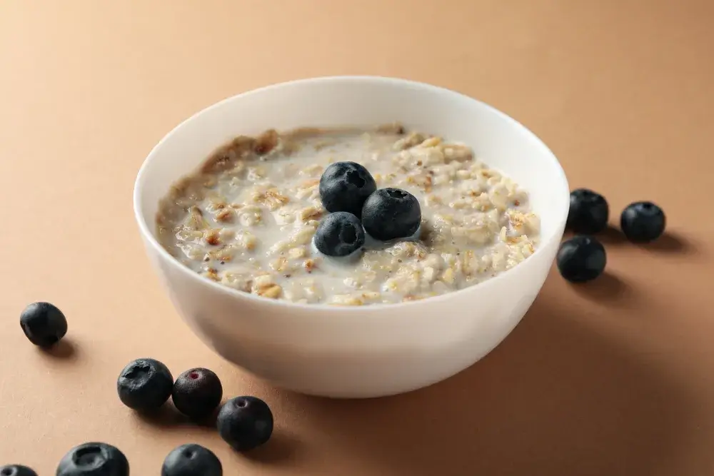 Oatmeal topped with berries