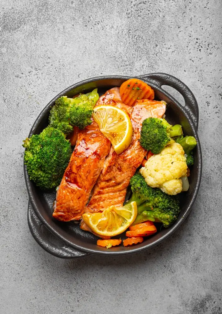 Salmon with veggies