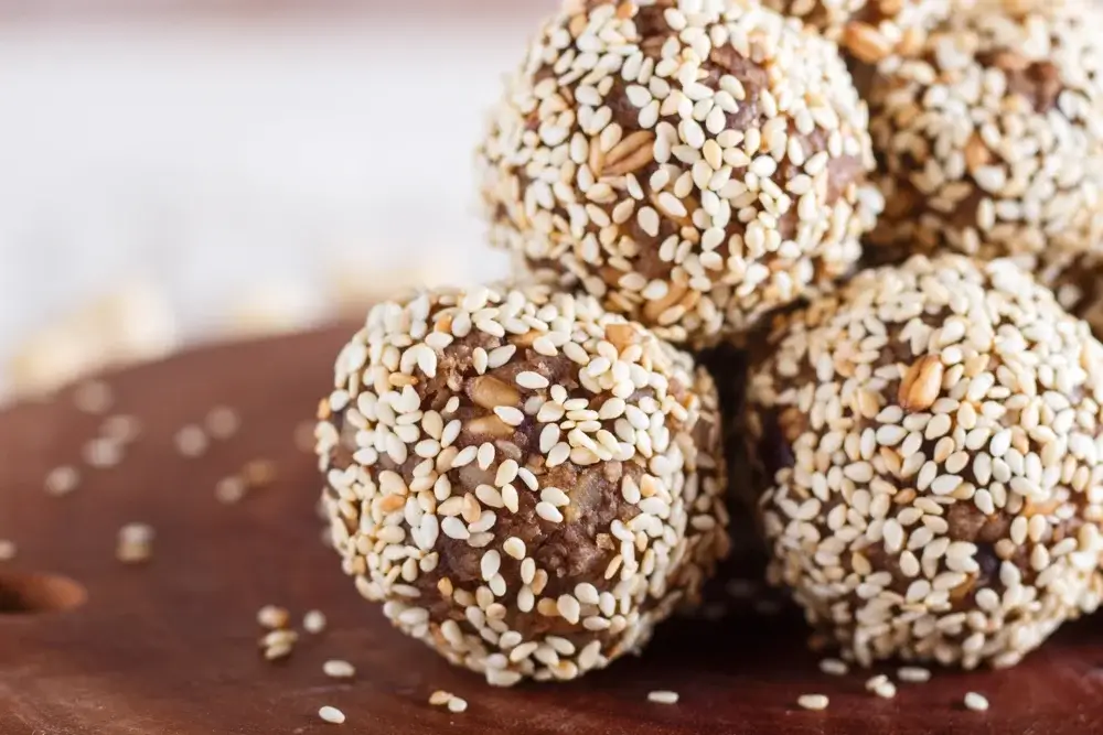 Homemade energy balls