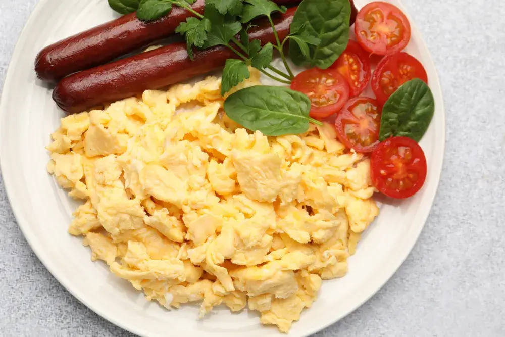 Scrambled eggs with turkey sausage